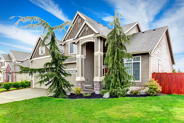 istock Pretty big siding house with porch columns 470080355