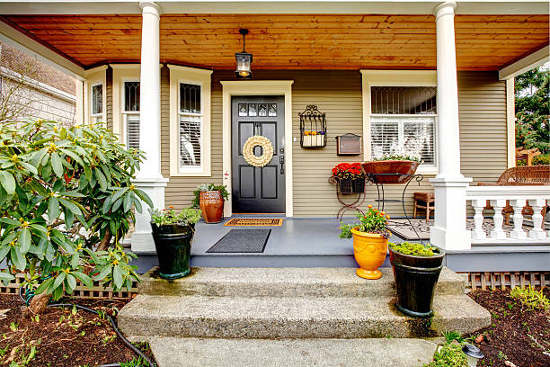 istock Pretty column porch with wooden ceiling 470080675