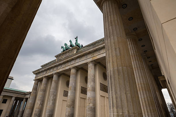 istock brandenburger tor berlin germany 470091214