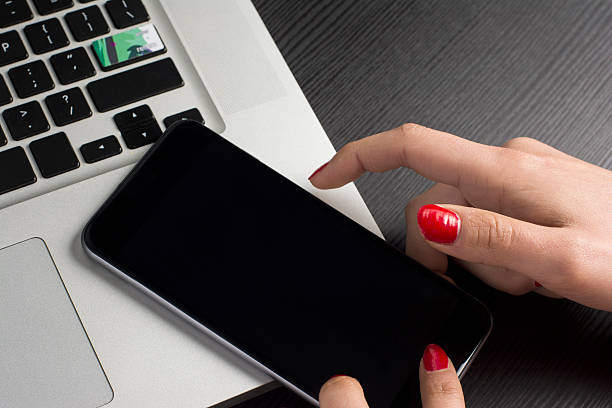 istock Holding 5.5inch Smartphone 470099706