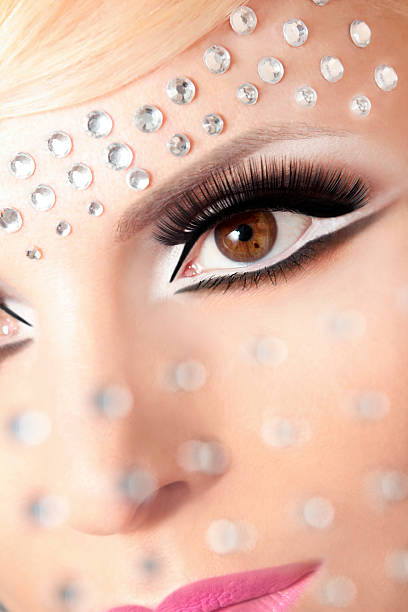 модный вид. - make up eyelash women beauty стоковые фото и изображения