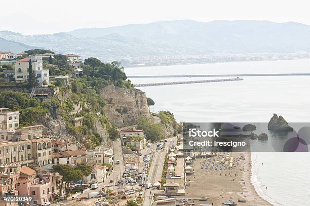 Costiera Amalfitanavietri Sul Mareitalia - Fotografie stock e altre immagini di Amalfi - Amalfi, Architettura, Cetara