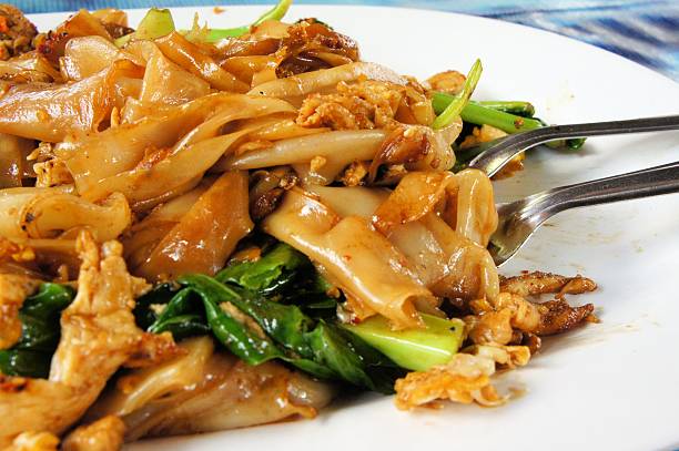 istock Pad See Ew, flat rice noodle stir fried with beef 470147878