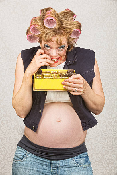 sorrir grávida hick - ugliness women humor lipstick imagens e fotografias de stock