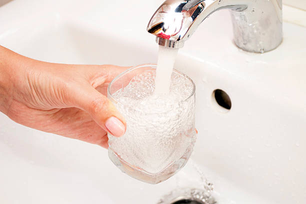 istock Fillings by water of a glass 470158102