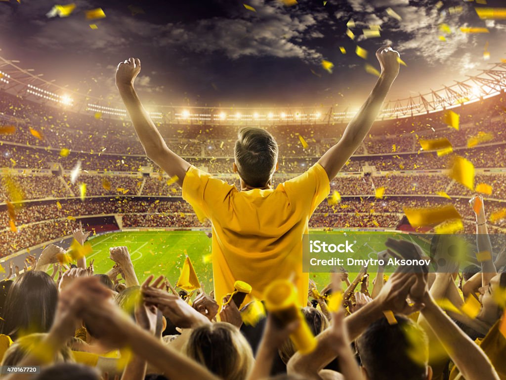 Ventiladores en el estadio - Foto de stock de Fútbol libre de derechos