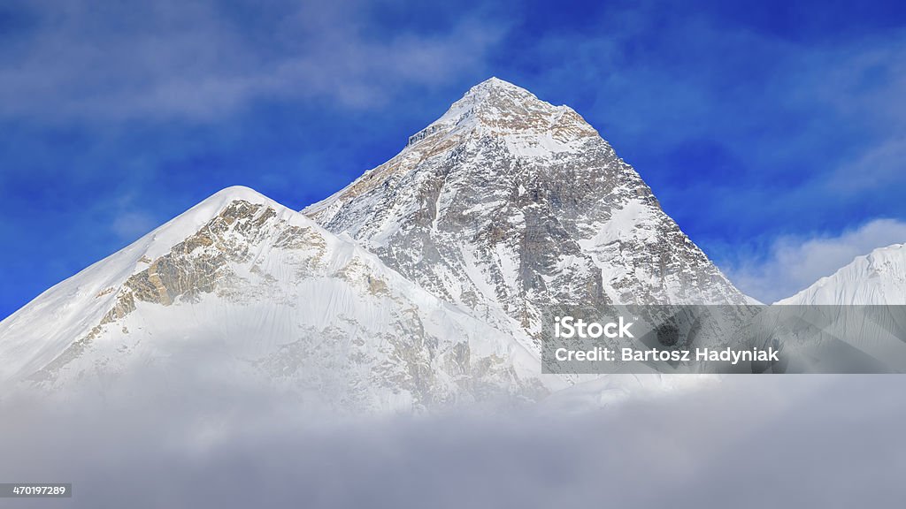 Đỉnh Thế Giới Tầm Nhìn Toàn Cảnh Núi Everest Hình ảnh Sẵn có - Tải xuống  Hình ảnh Ngay bây giờ - Everest - Himalaya, Mây, Tuyết - iStock