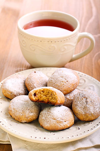 istock Sticky date cookies 470205860