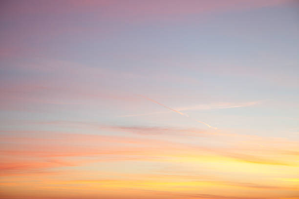 スカイ - dawn cloud cloudscape sunrise ストックフォトと画像