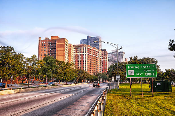 istock Lakeshore Drive in Lakeview, Chicago 470212443