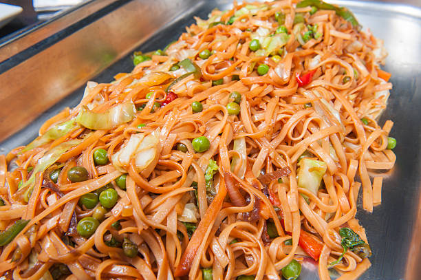 istock Vegetable chow mein meal at a buffet 470214644