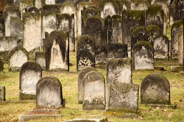 istock Jewish cemetery 470237219