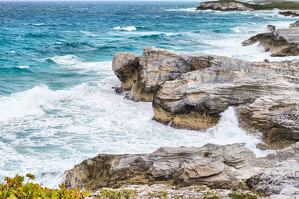 istock Atlantic coastline in Bahamas during cloudy day 470237292