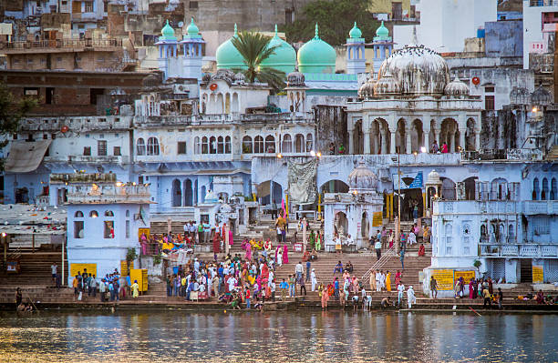 Religious washing at the Gau Ghat in Pushkar Hindus wash away their sins at the Gau Ghat in Pushkar. ghat photos stock pictures, royalty-free photos & images
