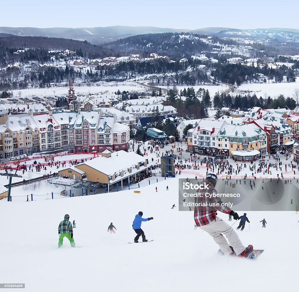 몽 트랑블랑 스키 리조트 Quebec Canada 몽 트랑블랑 스키 마을에 대한 스톡 사진 및 기타 이미지 - 몽 트랑블랑 스키 마을,  스키, 스키타기 - Istock