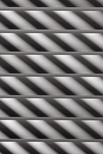 Semi-closed metallic blinds (details)