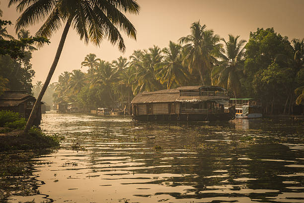 istock Traditional Inian house boat 470355044