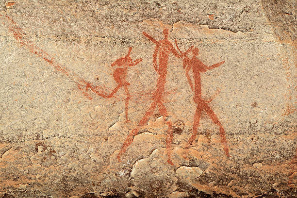 Bushmen rock painting Bushmen (san) rock painting depicting human figures, Drakensberg mountains, South Africa cave painting photos stock pictures, royalty-free photos & images