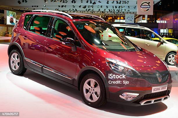 Renault Panorámica Foto de stock y más banco de imágenes de 2014 - 2014, Coche, Coche con puerta trasera