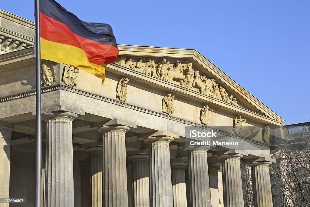 Bundestag & Flaga Niemiec w Berlinie - Zbiór zdjęć royalty-free (Berlin)