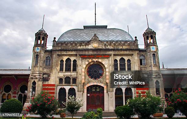 Fasada Sirkeci Railway Station - zdjęcia stockowe i więcej obrazów Istanbul Sirkeci Terminal - Istanbul Sirkeci Terminal, Stacja kolejowa, Orient Express