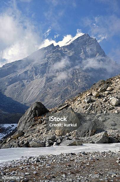 Photo libre de droit de Montagnes De Lhimalaya banque d'images et plus d'images libres de droit de Asie - Asie, Blanc, Bleu