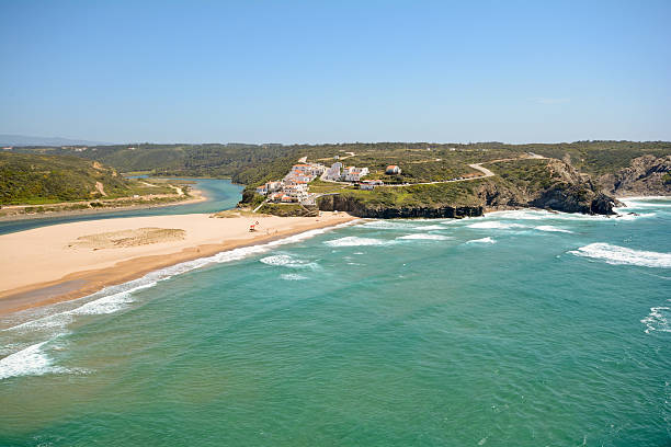 istock Algarve: Praia de Odeceixe, Beach and village by the sea 470524348
