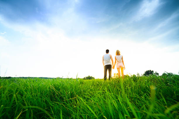 Full length shot of an affectionate mature couple enjoying a day in the parkhttp://195.154.178.81/DATA/i_collage/pi/shoots/804603.jpg