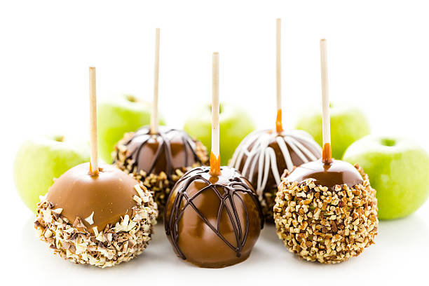 Manzanas Cubiertas De Chocolate - Banco de fotos e imágenes de stock - iStock Manzanas Cubiertas De Chocolate - Banco de fotos e imágenes de stock - iStock
