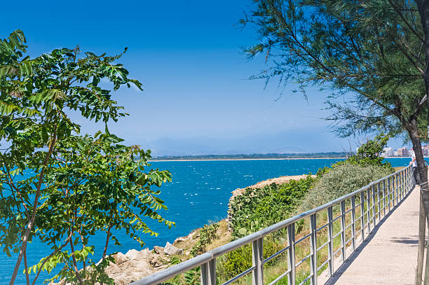 istock Breathtaking coastal footpath from Roses to Cadaques 470554177