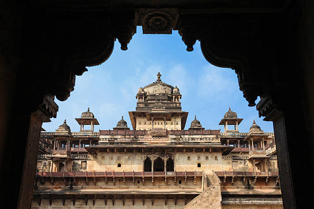 istock Jehangir Mahal (Orchha Fort) in Orchha, India 470586116