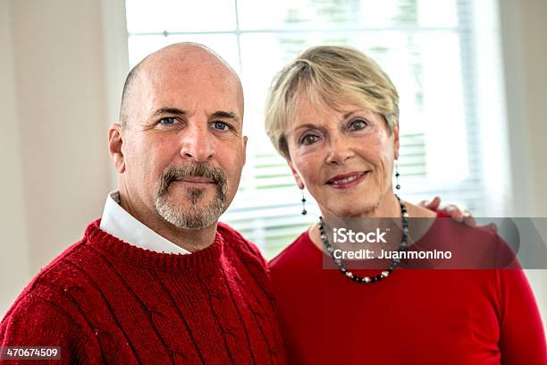 Madre E Hijo Foto de stock y más banco de imágenes de 50-59 años - 50-59 años, 70-79 años, Adulto