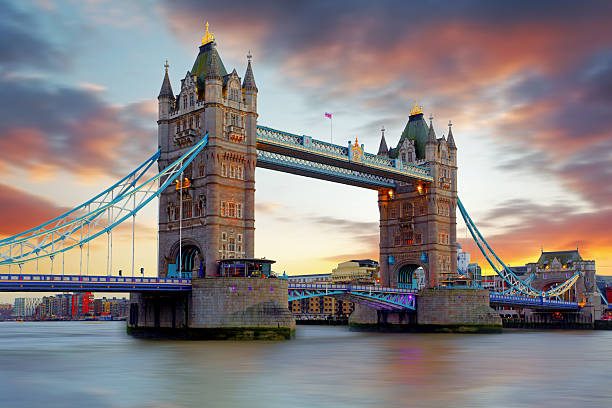 타워 브리지 런던, 영국 - tower bridge london england bridge skyline 뉴스 사진 이미지