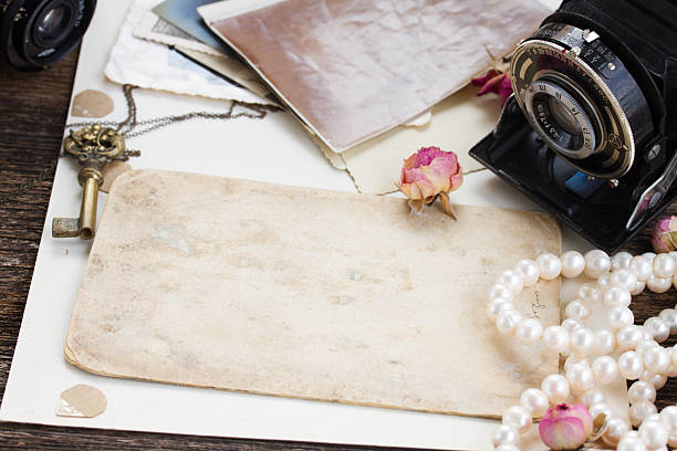 istock pile of old photos 470686350