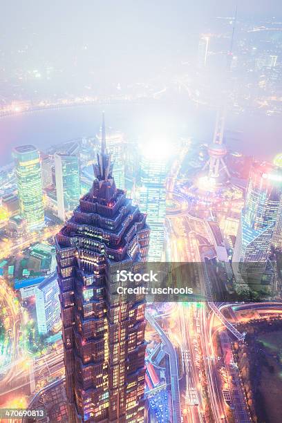 Photo libre de droit de Les Toits De Shanghai De Nuit banque d'images et plus d'images libres de droit de Bâtiment vu de l'extérieur - Bâtiment vu de l'extérieur, Nuit, Paysage urbain