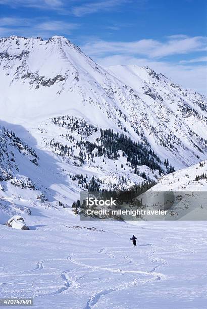 Telemark Esquiador Divide Transforma Em Montanhas Elk Colorado - Fotografias de stock e mais imagens de Ao Ar Livre