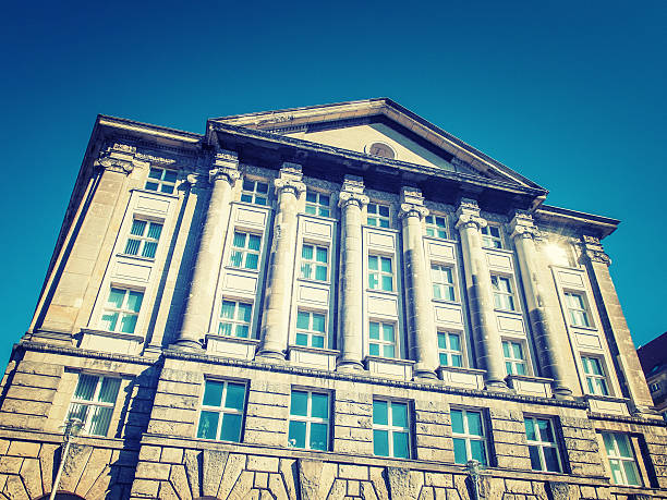 istock court of law 470749206