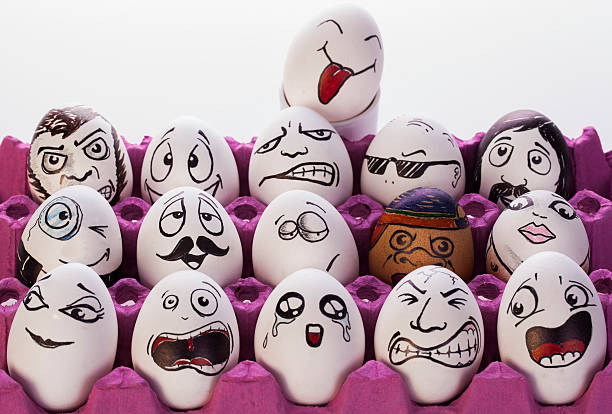 uova divertente - funny eggs foto e immagini stock