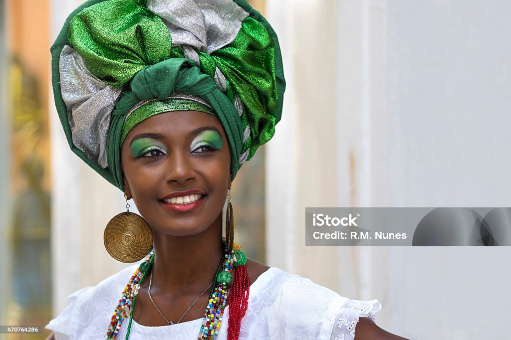 Brasileño mujer disfrazado de vestimenta Baiana tradicional, Salvador, Bahia, Brasil - Foto de stock de Cultura africana libre de derechos