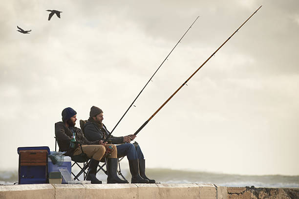 a vida é short.go pesca. - fishing supplies - fotografias e filmes do acervo