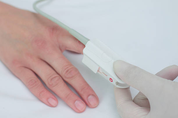 istock measurement of blood oxygen saturation. 470817004