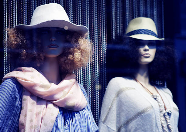 istock mannequin in hat. No brandnames or copyright objects. 470825758