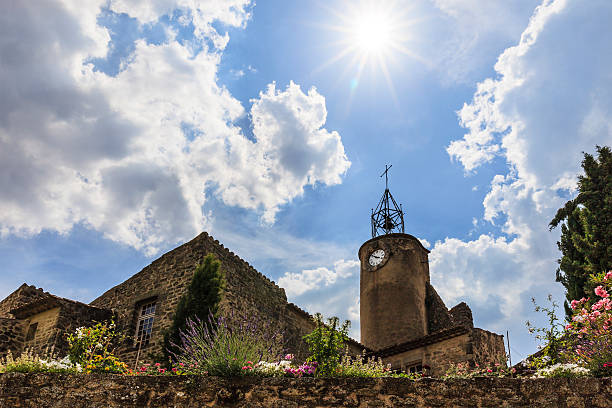 Ansouis is a beautiful village perched on a hill, on top of which is the castle and the church, probably dating back to the late twelfth century. From the terrace you can enjoy a beautiful image of the Luberon. Ansouis is located in the Vaucluse department, in the Provence-Alpes-Côte d'Azur region, in southeastern France.