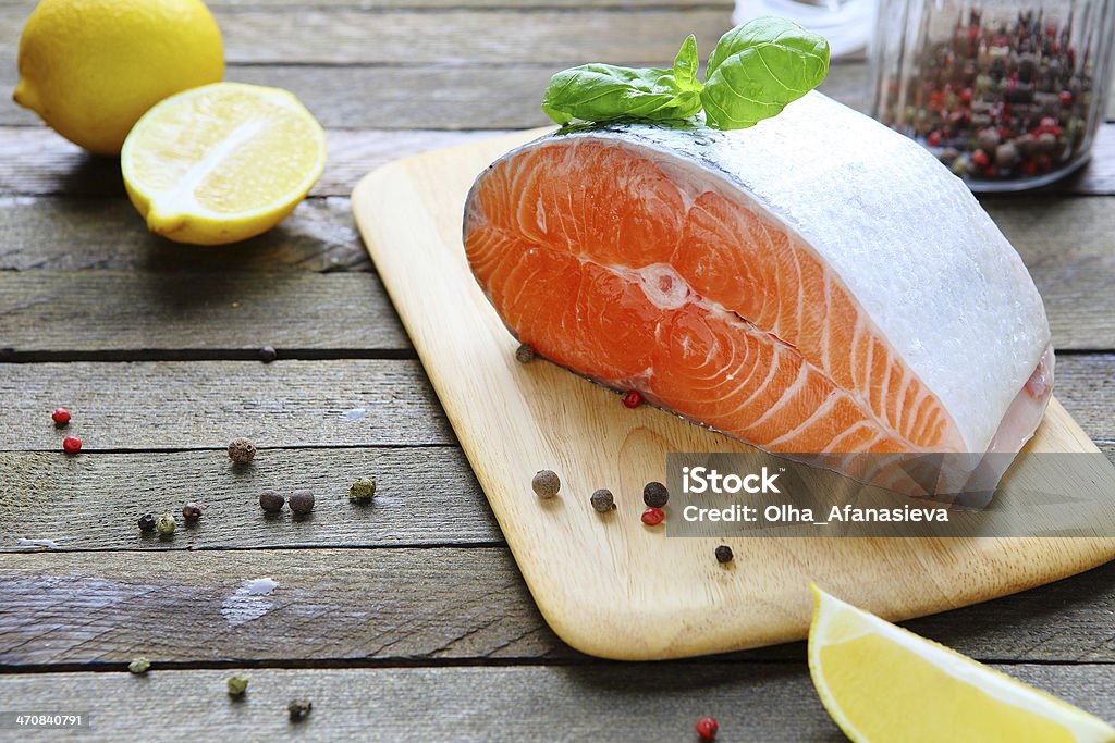 Pedaço de salmão com ervas - Foto de stock de Alimentação Saudável royalty-free