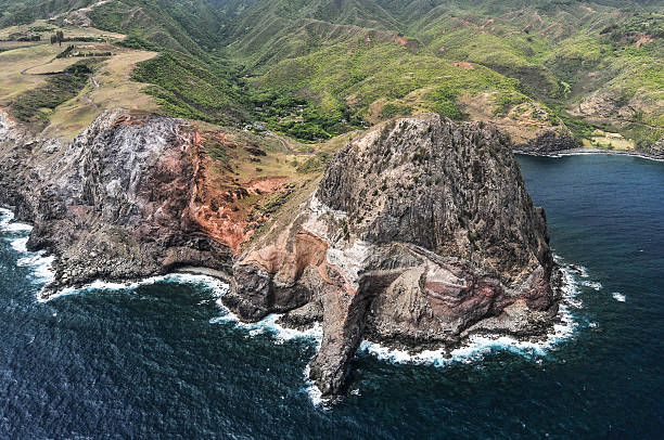 istock Kahakuloa Head. Maui - Hawaii 470842133