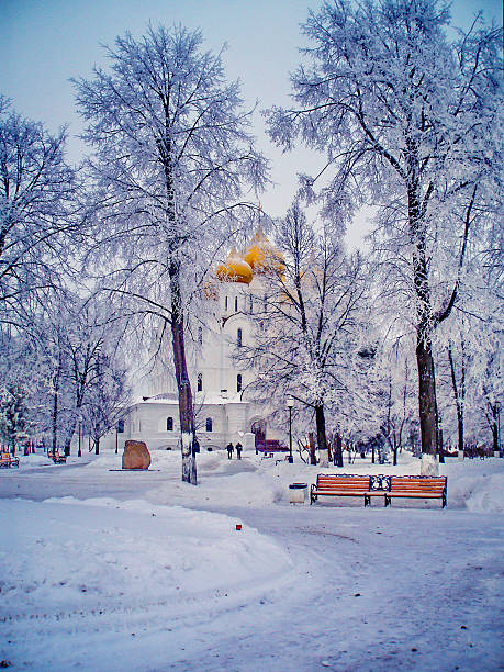 ярославль - winter river стоковые фото и изображения