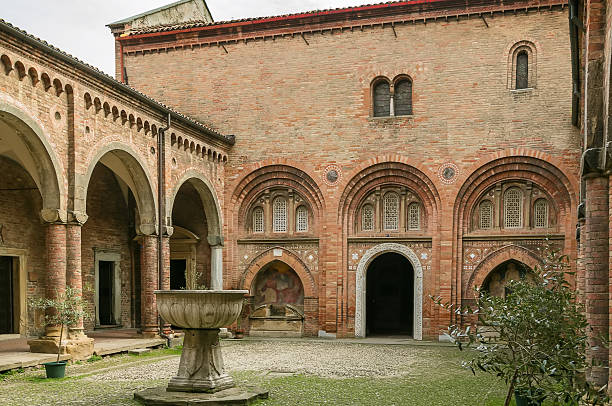 istock Santo Stefano, Bologna 470918414