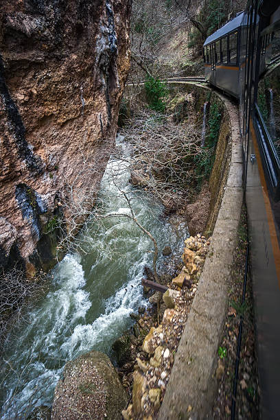 odontotos de-ferro em vouraikos gorge - rack railway imagens e fotografias de stock