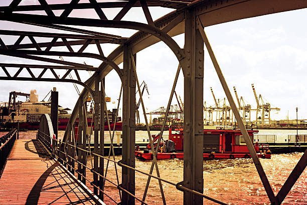 istock Hamburg fish market 470938274