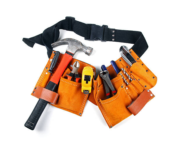 toolbelt 있는 다양한 도구 흰색 바탕에 그림자와 - tool belt belt work tool pliers 뉴스 사진 이미지